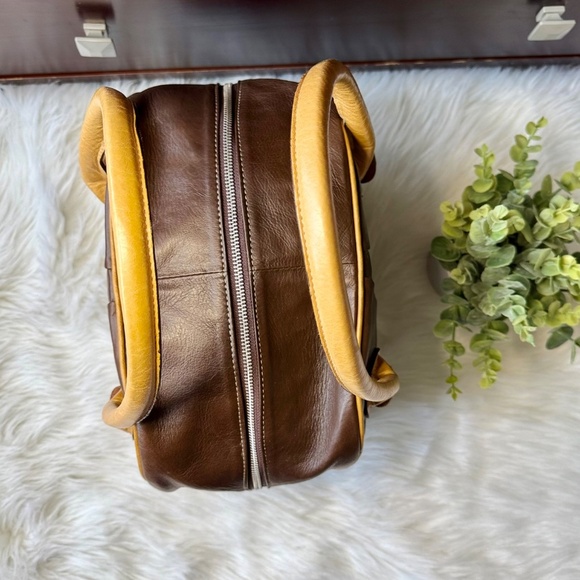 Alejandra's Artisan Leather Yellow & Brown Rare Bowling Bag Style Handbag - Picture 7 of 11